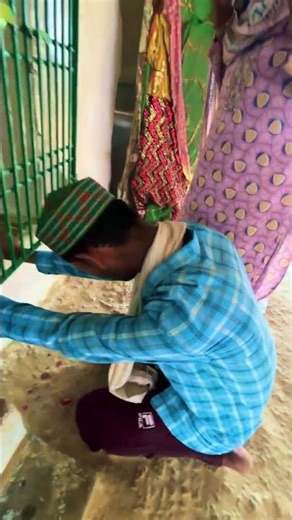 ये आदमी कैसे दुआ माँग रहा है#makhdoomashrafsimnani #khwajagaribnawaz #dargah #ajmer#1m