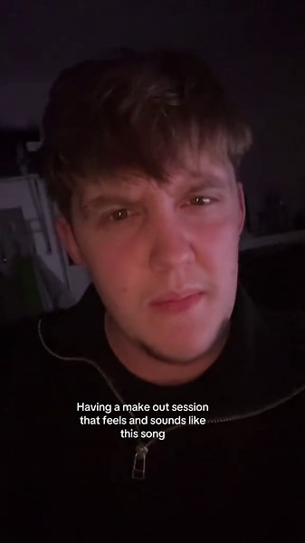 Perfect Make Out Songs for Your Romantic Moments