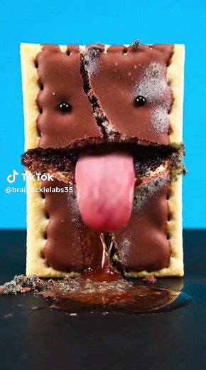 Here’s a **bakery-style homemade Pop-Tart recipe** that’s flaky, buttery, and way better than store-bought. I’ll also include a few popular flavor variations at the end. --- ## 🥧 Classic Homemade Strawberry Pop-Tarts ### 🧈 Ingredients #### Pastry Dough * 2 ½ cups all-purpose flour * 1 tbsp sugar * 1 tsp salt * 1 cup (2 sticks) cold unsalted butter, cubed * 6–8 tbsp ice water #### Filling * ¾ cup thick strawberry jam (not too runny) #### Egg Wash * 1 egg * 1 tbsp milk #### Icing * 1 cup powdere