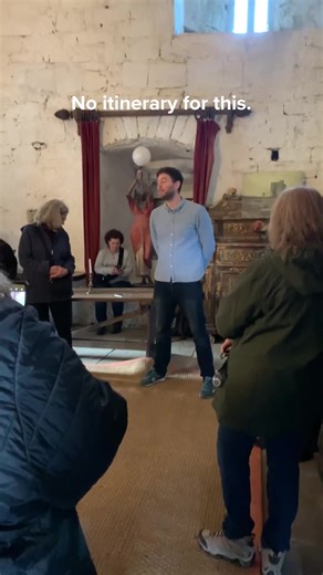 POV: You think the journey is over… and then Ireland sings you goodbye. 🎶🍀 This moment at Oranmore Castle still gives us chills. #IrelandTravel #TravelTok #ireland