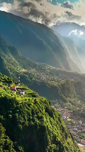 Maderia - a tropical oasis in the Atlantic!🌊 Here are some reasons why we recommend a trip to Maderia this Spring: ☀️Pleasant Weather: Madeira enjoys mild and comfortable weather during Spring. You can expect average daytime temperatures ranging from 20°C to 25°C. 🐳Whale Watching: Madeira's coastal waters are rich in marine life, and you can still spot whales and dolphins in April and May. 🌴Scenic Beauty: Madeira is known for its stunning landscapes, and Spring is a great time to witness the 