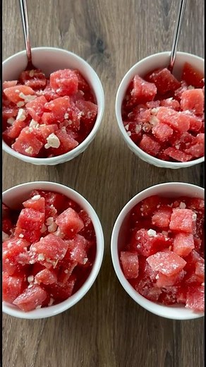 Der einfachste und beste Melonen Feta Salat!