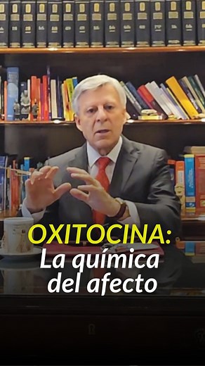 La hormona del bienestar emocional La oxitocina es una hormona producida en el cerebro, en el hipotálamo, que actúa sobre todo el organismo y también dentro del propio cerebro. Cumple una función clave: favorece los vínculos humanos, la confianza y la empatía, y además reduce el estrés. Por eso se la conoce como la hormona del bienestar y la conexión emocional. Espero resulte de interés y de utilidad | Dr. Daniel López Rosetti
