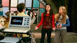 'iCarly' a webcast within a TV show that actually is both