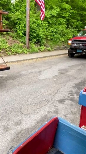 Chester On Track XXXIII another one in the books, A very BIG THANK YOU TO ALL who made it happen! see you all next year! www.chesterontrack.com Videos by karen #hikethehilltownhistory #hikethehilltowns with the #westernmasshilltownhikers #discoverthehilltowns #visitthehills #hilltownhistory #flashhike #intheberkshires #nature #adventure #history #hiking #outdooradventures #visittheberkshires #mylocalMA #visitma #hilltownhikers #westernmass Visit our blog for all of our adventures! We are on Inst