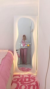 cyn’sroom🌷 on Instagram: "hiiii pretty!!!! 💗 im so grateful to have u🤍 #explorepage✨ #fypシ #roominspo #pinkroom #roomdecor #ａｅｓｔｈｅｔｉｃ #pinkaesthetic #roomideas"