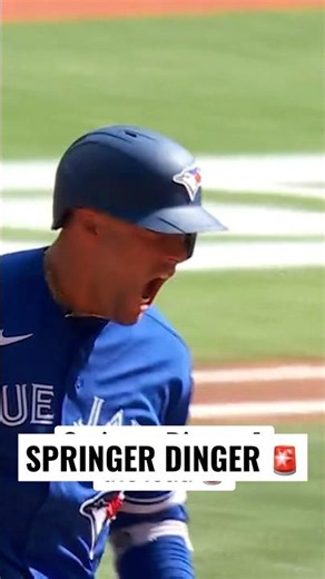 George Springer hits one to the opposite field ‼️ #MLB #BlueJays #Toronto