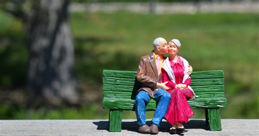 Manulife pushes annuity plan to counter retirement risks