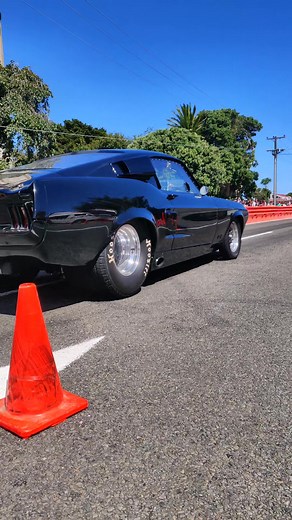 Epic Street Drags: Ford Mustang 67 vs 68 - Muscle Car Racing