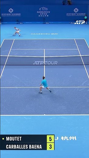 Corentin Moutet's Hand Skills Are Off The Charts 🤯