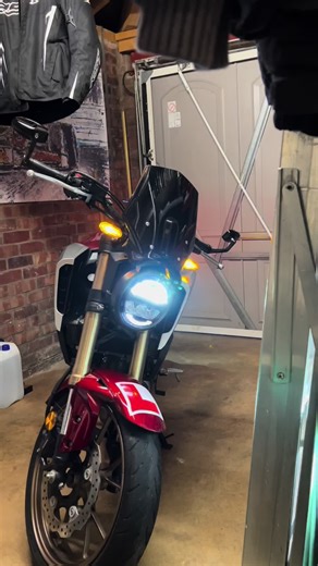 A couple garage shots. The love I have for this 125. Small but mighty #bike #motorcycle #125 #honda #hondamotorcycles #motorbikes