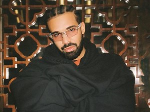 Drake gives female fan $10,000 after winning look-alike contest in Toronto