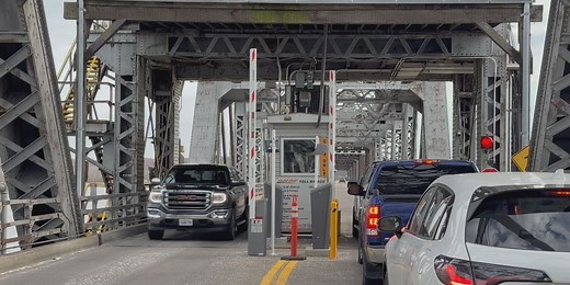 BNSF Fort Madison Toll Bridge reopens with changes