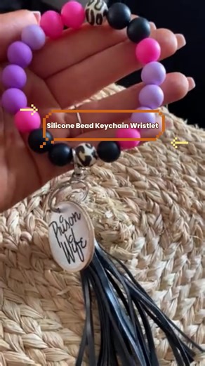 Silicone Bead Prison Wife Keychain Wristlet #siliconejewelry #siliconebracelets #prison #prisonwife #prisonwifelife #prisonfamilies #prisongirlfriend #prisonfiance #siliconebeads #pink #purple #leopard #keychain