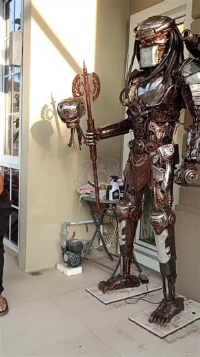 Predator di Teras: Karya Robot Terminator