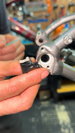 Nos caracterizamos por resolver cualquier problema con tu bicicleta de forma rápida, confiable y profesional. Porque sabemos que cada minuto sin rodar… ¡cuenta! 🚴‍♀️💨 #VictoriaCycling #ServicioPro #BikeCare #MecánicaDeConfianza | Victoria Cycling Project
