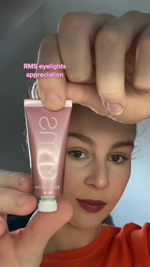 Ready to start the day in glam ✨#organic #organicmakeup #organicskincare #beauty #makeup #eyelight #organictok #greenbeauty #green #crueltyfree