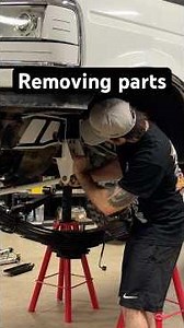 How to install front leaf springs 🫩 #obs #seventhree #powerstroke #liftedtrucks #axleswap