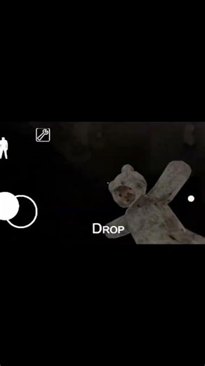 Granny ko doll se dara diya 👻😂”