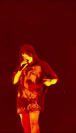 Billie Eilish Concert: Glocked Tucked Big T-Shirt Dance