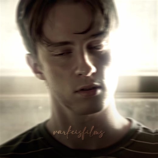 yeah u better freak out on ME ac: I forgot omg pls @ if u know cc: me (main) [intro without topaz] #drewstarkey #rafecameron #drewstarkeyedit #rafecameronedit #outerbanksedit