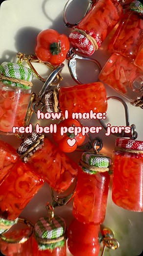 another quick how-to video for some of my mini bell peppers ❤️🫑🫙✨ inspo: @mezzetta roasted red bell pepper strips 🤤 DUH #mini #polymerclay #artprocess | SQYD Studios