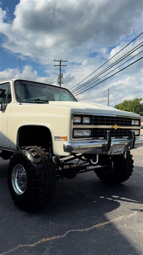 1989 K5 Blazer with the power steps, super swampers and nearly 10k invested on drivetrain upgrades alone! Check out Davis Drives on YouTube for the full walkaround! #christian #squarebody #k #chevy #trucks #squarebodynation #chevrolet #chevytrucks #squarebodychevy #blazer #gmc #nation #x #squarebodysyndicate #silverado #truck #club #liftedtrucks #chevyc #chevytruck #patina #talk #s #classictruck #crew #v #lsswap #life #trucksofinstagram #classic | Davis Auto Sales