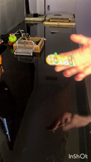 Last trick was crzy😮‍💨🔥.#viral #fingerboard #fingerboarding #fliptrick #explorer