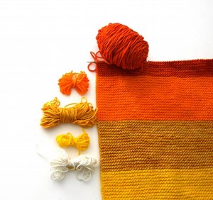 Do You Have Enough Yarn to Finish That Row? - v e r y p i n k . c o m - knitting patterns and video tutorials