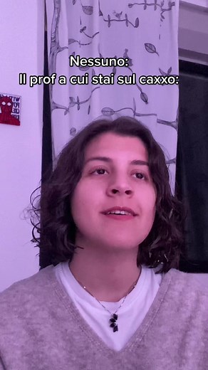 Understanding Hand Gestures in Everyday Communication