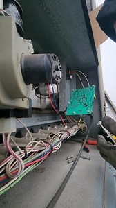 254K views · 5.7K reactions | Quick repair explanation! #hvac #hvaclife #hvacaf #hvacknowledge #hvacrepair #heatingrepair #lennoxrtu #lennoxrooftop #hvaceducation #hvaclife #hvacrtroubleshooting | HVAC Know It All | Facebook