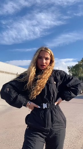 @anitta el tiempo está un poco loco no ?☀️❄️