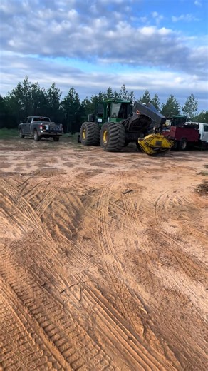 3 comments | #logging #forestry #johndeerforestry #bluecollar #texas… | Peake Warren | Facebook