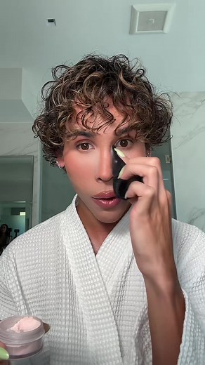 Easy tricks on setting your makeup. | ariel