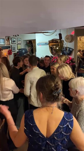 The Butchers Arms Sheepscombe on Reels