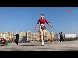 Chinese Shuffle Dance | | 60步鬼步舞《何時了卻這牽掛》附分解教學 青青世界廣場舞