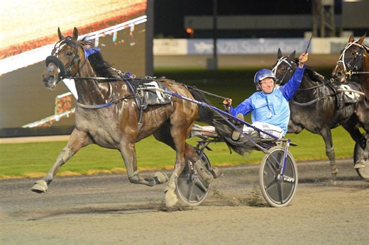 Hope wins iconic feature