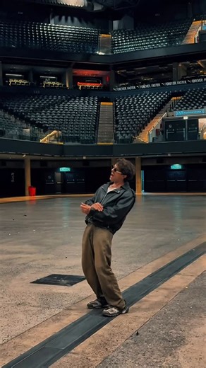 Cardellino on Instagram: "ya queda poquitoo 😮‍💨🏟️ MOVISTAR ARENA 16/10 🇦🇷🔥🔥 Últimos tickets en el link de mi bio"