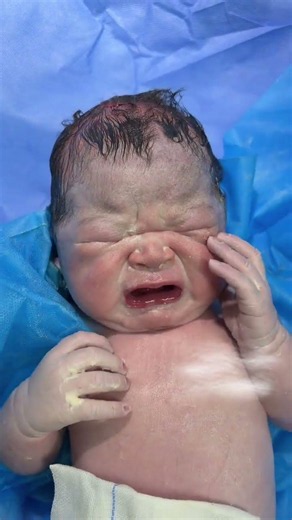 Fat baby born 3 minutes ago #Newbornbaby #Deliveryroom