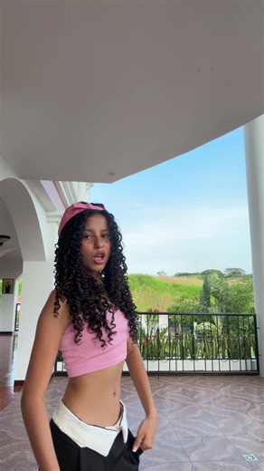 Slow Dancing: Embrace the Rhythm of Love