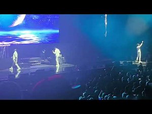 Boyz II Men Can You Stand The Rain - On Bending Knee Live Medley RnB Xmas Ball Manchester 14.12.2025