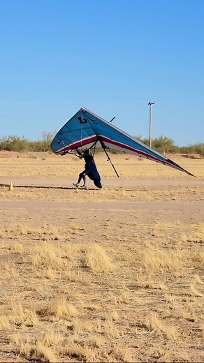 206K views · 3.8K reactions | 800+ high altitude/mountain hang glider landings, countless more on training hills, and no broken downtubes  Yes, I’ve broken other things  I’m sure I’ll break some downtubes at some point too, but we’ll see when that happens. Thanks to Wills Wing México for my Sport 3, the easiest landing hang glider out there ☺️ | Erika Klein | Facebook