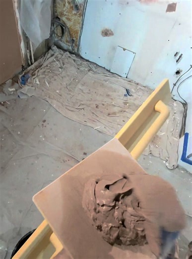 Our plastering process blends scientific precision with pure spite. Because nothing motivates like a faceless critic getting their yellowed Y-fronts in a twist. Watch as we apply two full coats — just to prove the haters wrong. #plastering #builder #rendering #plaster #fyp