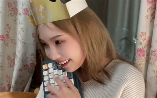 【怡往武前】【5566】66飘屏 打电话 拆礼物