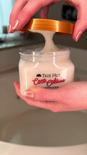 Coco Colada Tree Hut Body Scrub Collection
