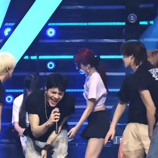 Firework performance 🎆 #andteam #andteam_maki