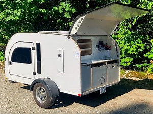 Droplet XL Teardrop Trailer Is a Lightweight Giant That Can Handle Off-Road Challenges