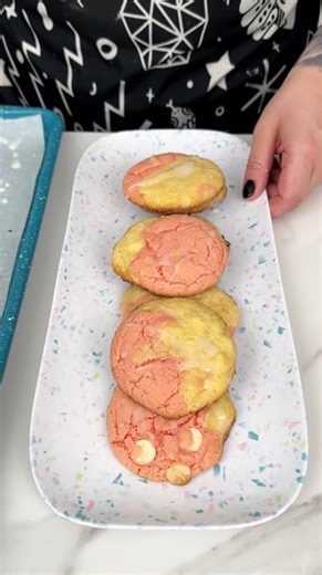 A refreshing strawberry lemonade dessert you can’t resist