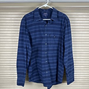 American Eagle Outfitters Blue Casual Button Down Shirt