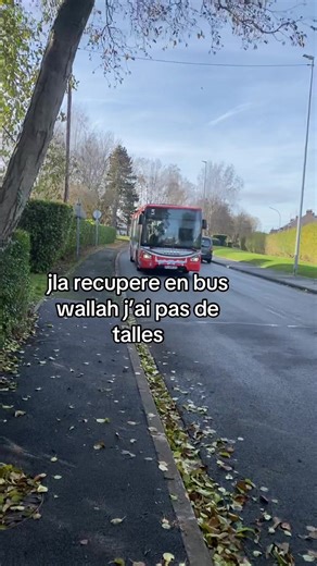 en bus TRANSville #transville #bus #s2 | waiting for the bus